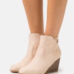 žene gležnjače na wedge bež Anna Field 20N841902