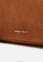 žene kožna torba preko tijela konjak Anna Field 20N842532 - Slika 4