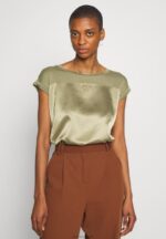žene print t-shirt martini olive Anna Field 20N84256