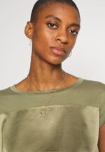 žene print t-shirt martini olive Anna Field 20N84256 - Slika 4